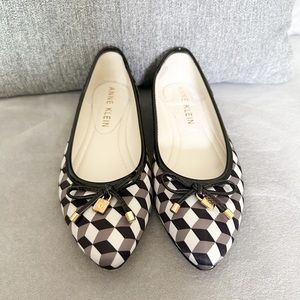 Anne Klein flats size 6